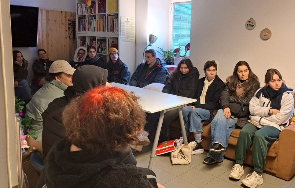 2025 12 11 karierni avtobus MC legebitra 1 1000px