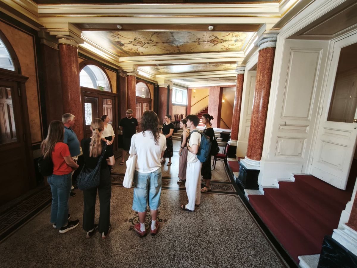 2026 06 22 glasbeni karierni avtobus opera preddverje